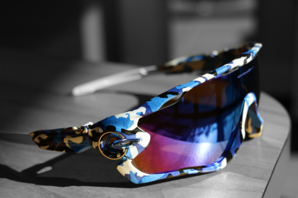 Oakley Jawbreaker Blue camo als voorbeeld van onze custom Van Gorp Designs