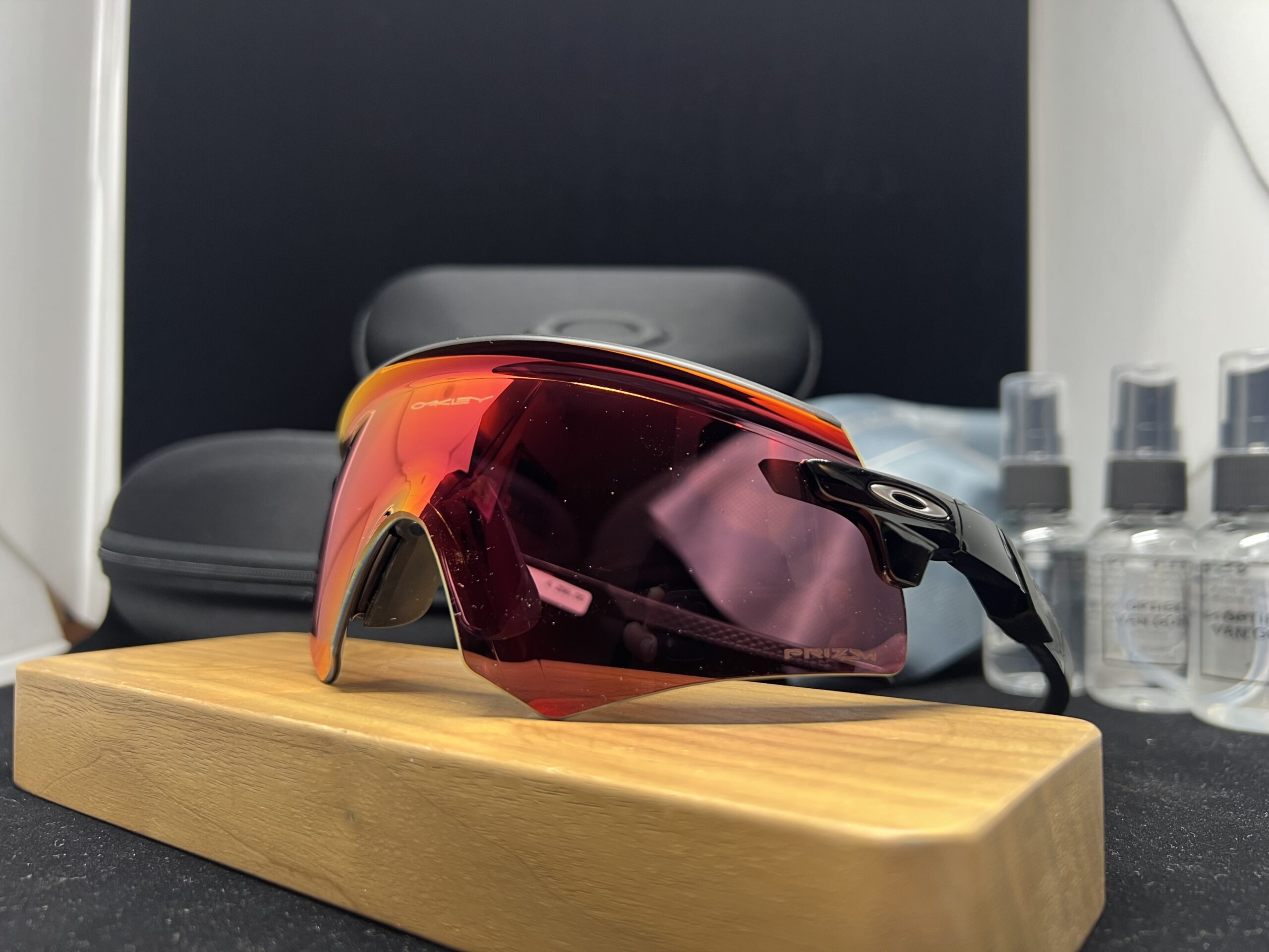 Oakley Encoder – Polished Black